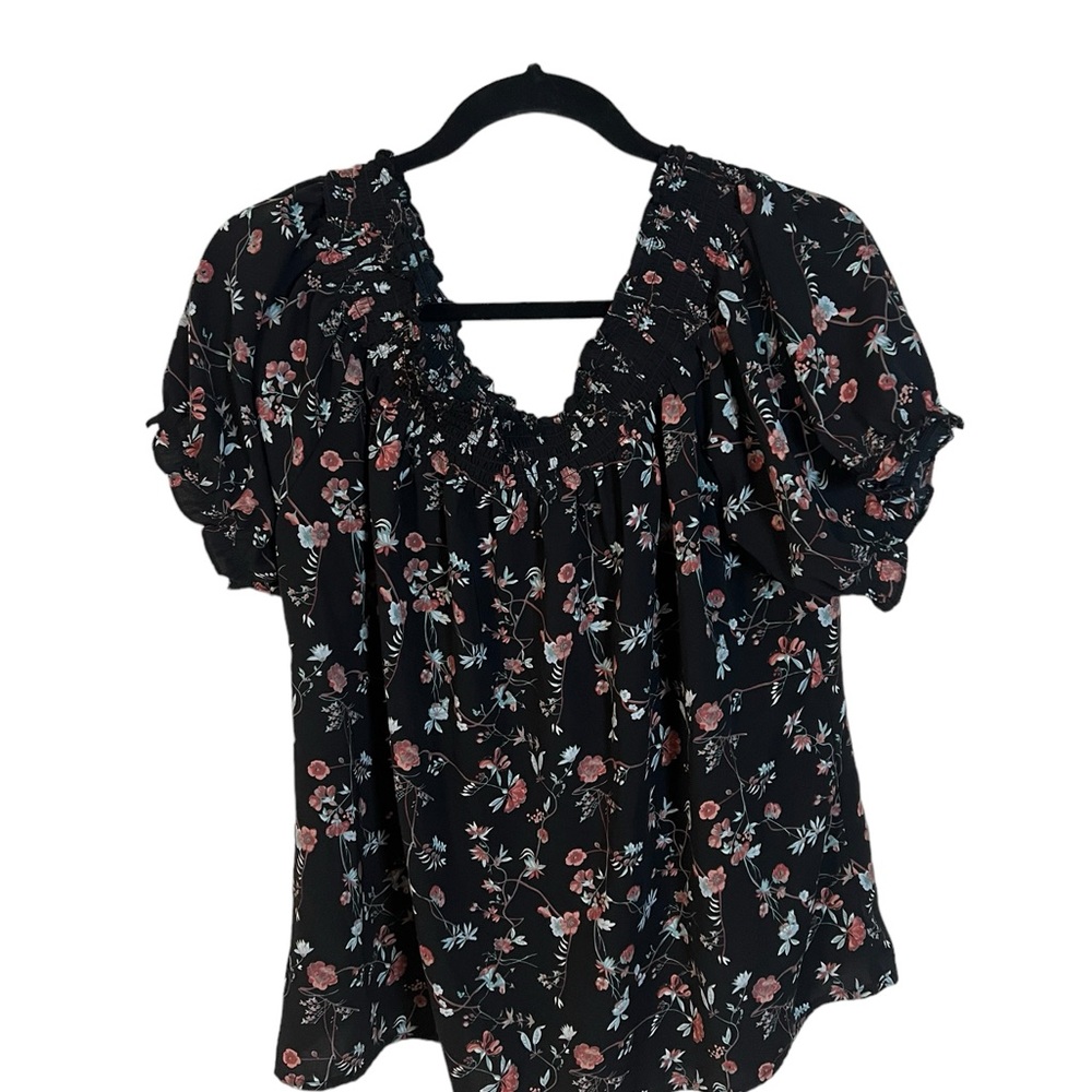 A Trendsetter blouse in size XXL - Picture 5 of 6